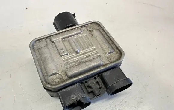 Volvo V70 Coolant fan relay 940011200 181011789213