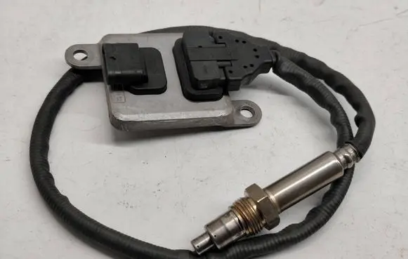Mercedes-Benz ML W166 Lambda probe sensor A0009058511 SNS609A 0009058511