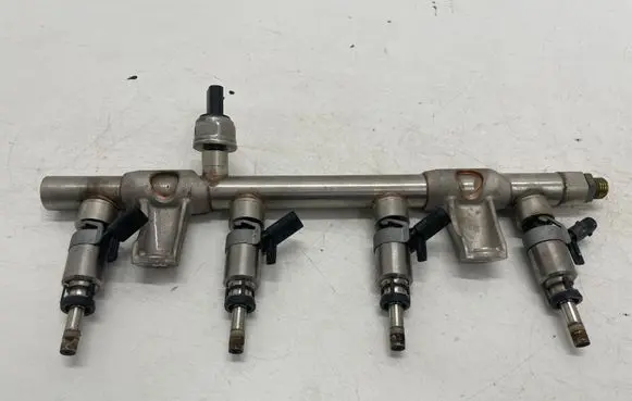 Audi A5 Fuel injector 06L133317N 06L906A02