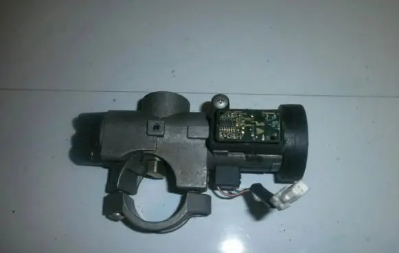 Nissan Primera Ignition lock contact 