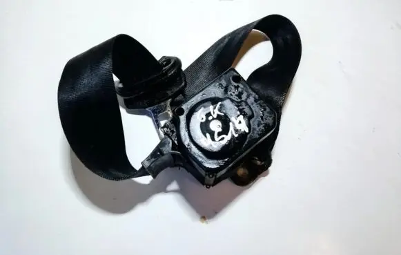 Audi A3 S3 8L Rear seatbelt 8l3857805b