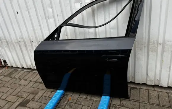 BMW 5 E60 E61 Front door