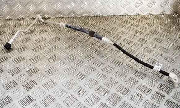 Audi A4 S4 B9 8W Air conditioning (A/C) pipe/hose 8W2820720D