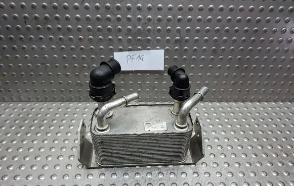 Land Rover Range Rover Sport L320 Engine oil radiator S26405569 50533000