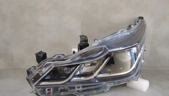 Toyota Corolla E210 E21 Headlight/headlamp 81150-02T31-00