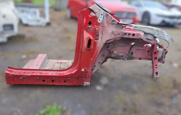 Ford Kuga III Front quarter panel 