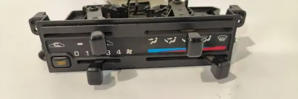 Nissan Navara Climate control/heater control trim 