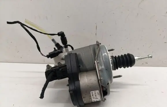 Volkswagen Multivan T7 Brake booster 7T2614105F