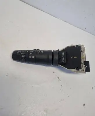 Nissan X-Trail T31 Indicator stalk 14425