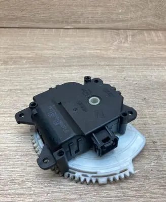 Toyota Verso Air flap motor/actuator 1138002800 12V11RUsed