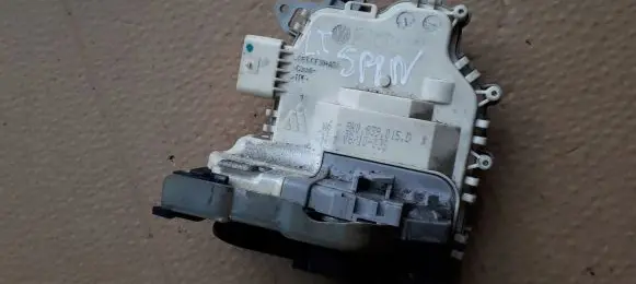 Audi A4 S4 B8 8K Rear door lock 8K0839015D