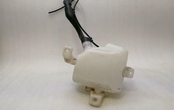 Tesla Model X Windshield washer fluid reservoir/tank 105676700B 105677200A