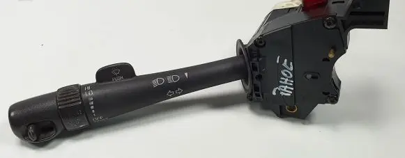 Chevrolet Tahoe Wiper control stalk 26090412