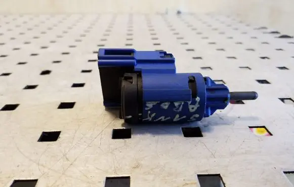 Clutch pedal sensor