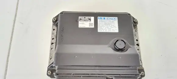 Toyota Prius+ (ZVW40) Engine control unit/module 8966147480 2755002501