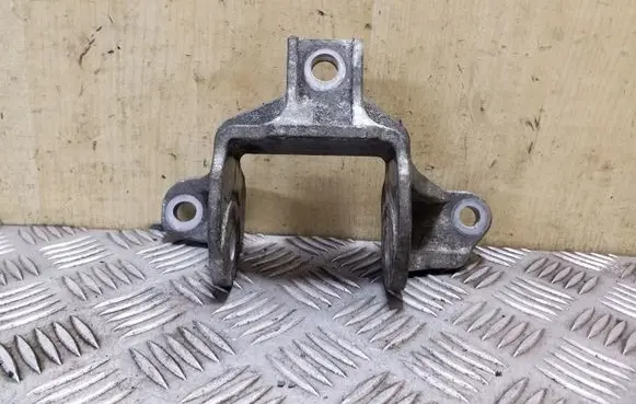 Mitsubishi Outlander Gearbox mounting bracket
