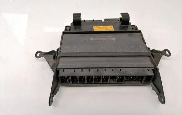 Mercedes-Benz S W220 Seat control module 2208201285 A2209102236 00007654A5