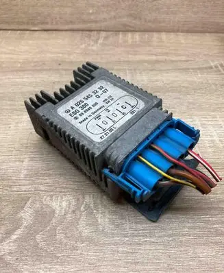 Mercedes-Benz A W168 Coolant fan relay A0255453232 898940000 WITHPLUG