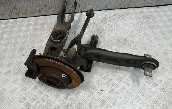 Mercedes-Benz B W246 W242 Stub axle 