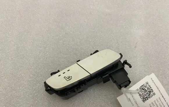 Mercedes-Benz GLC X253 C253 Seat heating switch A2139057302