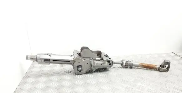 Steering wheel axle set