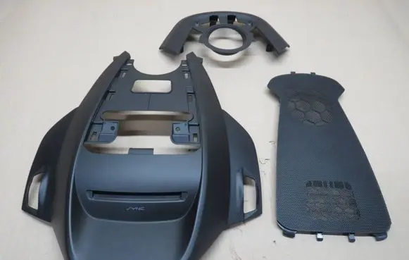 Ford Kuga II Dash center speaker trim cover