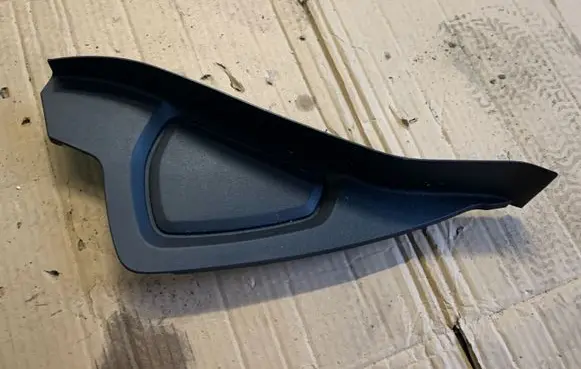Land Rover Range Rover Velar Dashboard side end trim 105898429C