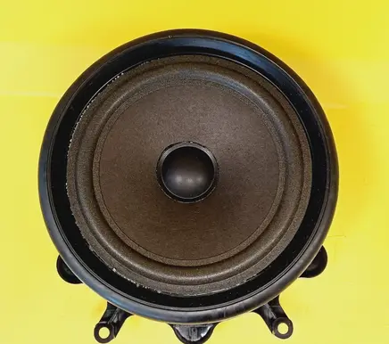 Audi A4 S4 B6 8E 8H Front door speaker 8E0035411