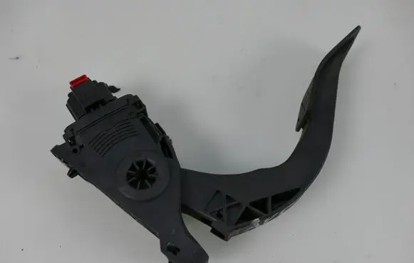 Audi A4 S4 B8 8K Accelerator throttle pedal 8K1721523A 6PV00950520 11022013