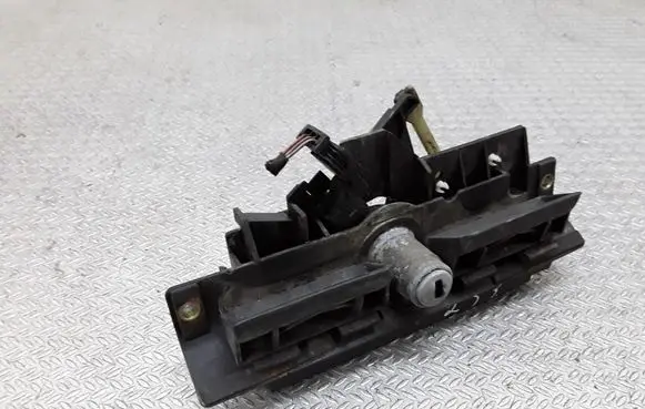 Audi A3 S3 8L Tailgate/trunk/boot exterior handle