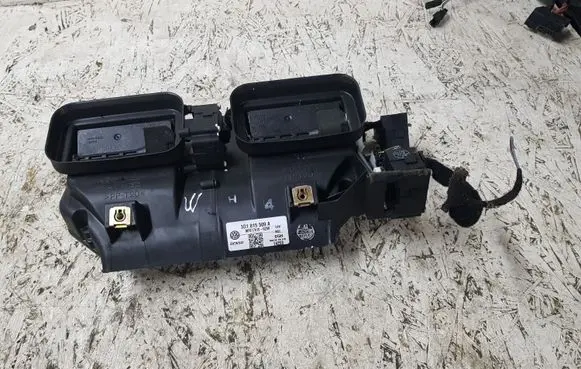 Volkswagen Phaeton Electric throttle body valve 3D1819509