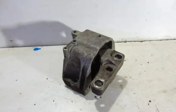 Volkswagen Touran I Engine mount vacuum valve 1K0199262AA