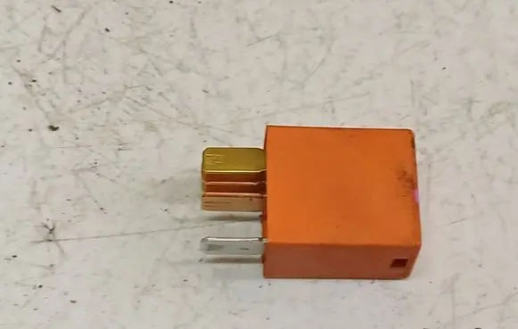 Toyota Yaris Other relay 9008087012