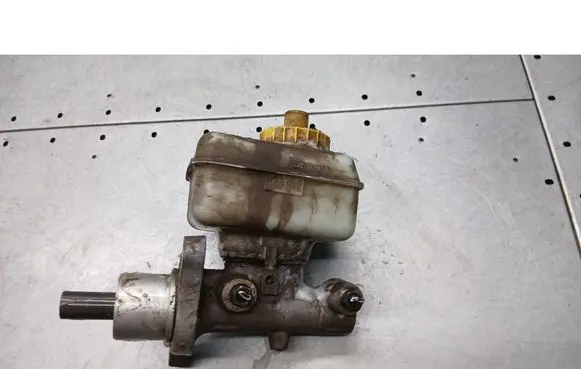 Skoda Octavia Mk1 (1U) Master brake cylinder POMPASKODA