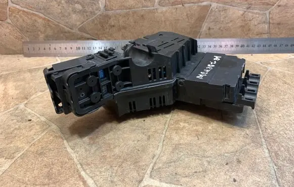 Mercedes-Benz ML W166 Fuse module A1665402450