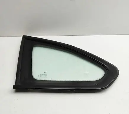 BMW X1 F48 F49 Rear side window 7406869