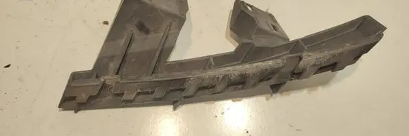Audi Q7 4L Front bumper mounting bracket 4L0807333