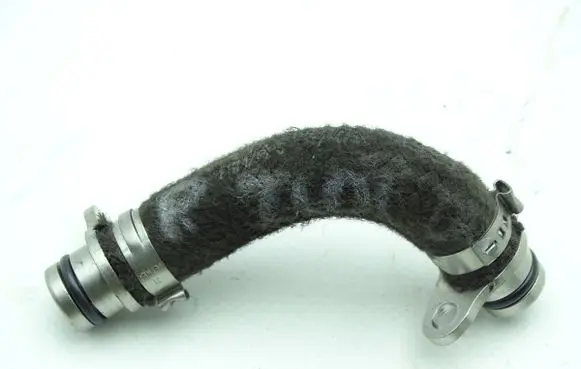 BMW 7 G11 G12 Oil cooling pipe 