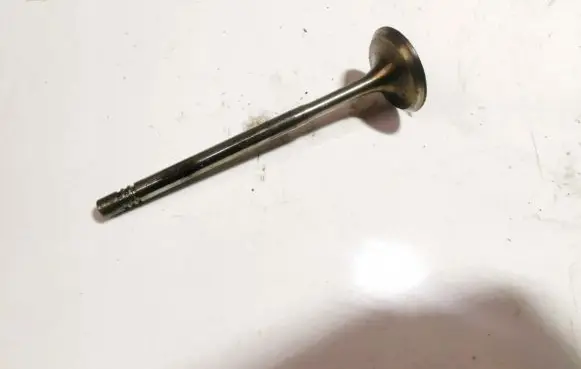 Volkswagen Polo IV 9N3 Valve 