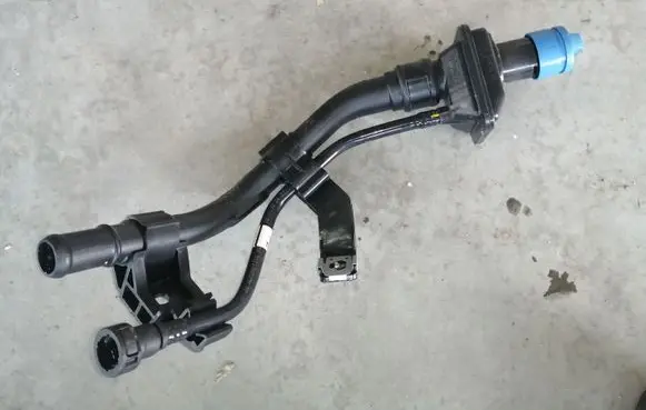 Hyundai Santa Fe AdBlue Liquid refill tube 