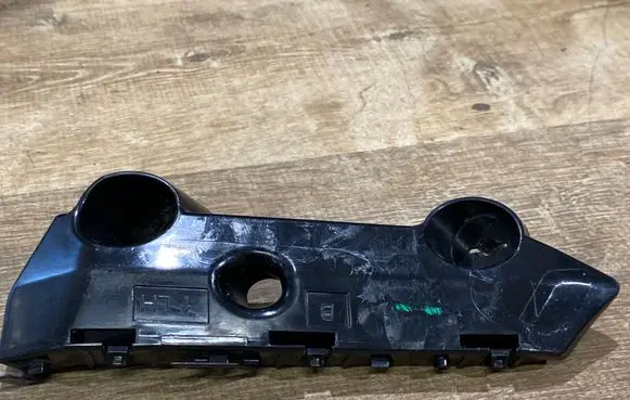 Mercedes-Benz X-class W470 Front bumper mounting bracket 62223A5XA0A