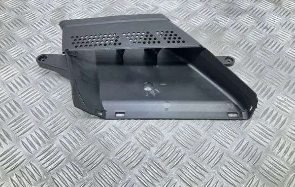 Audi A5 Sportback 8TA Air intake duct part 8K0129618E 8K0129618D