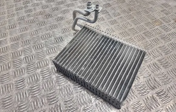 Air conditioning (A/C) radiator (interior)