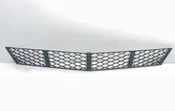 Mercedes-Benz E W211 Front bumper lower grill A2118850122
