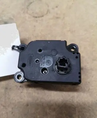 Citroen C5 Air flap motor/actuator 4PUH19E616AB 410473240