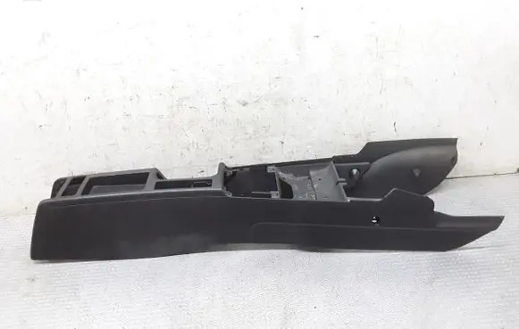 Audi A3 S3 8P Center console 8P1863244
