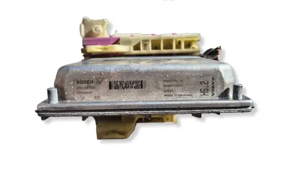 Volvo XC70 Engine control unit/module 0261207392