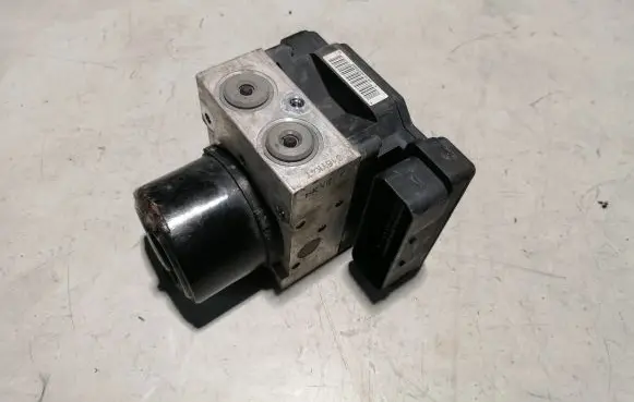 KIA Carens I ABS Pump 589201D300