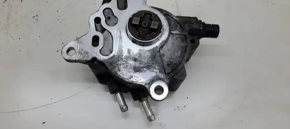 Volkswagen PASSAT B6 Vacuum pump 03G145209