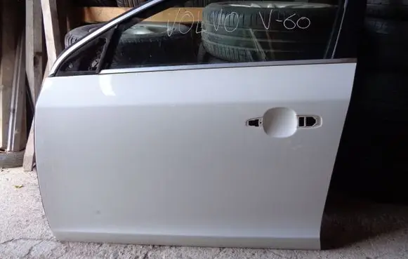 Volvo V60 Front door